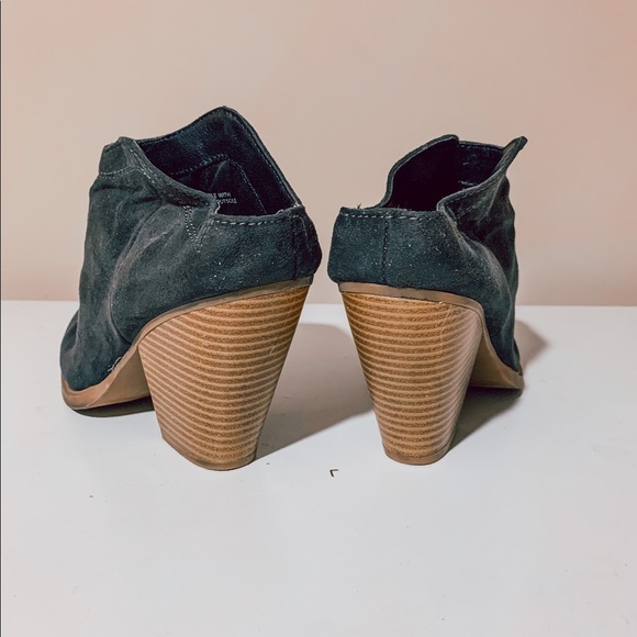 Gray booties - Picture 2 of 2